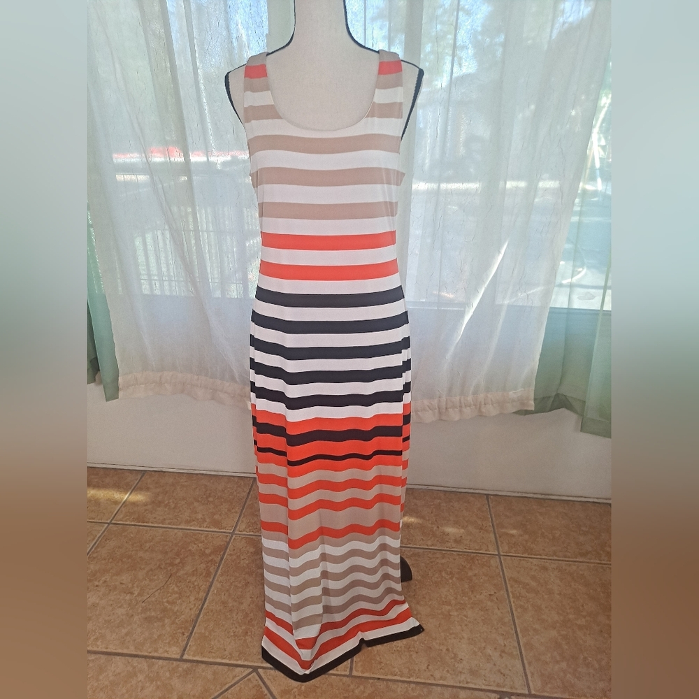 Jessica Howard Striped Sleeveless Maxi Dress. Size Medium.